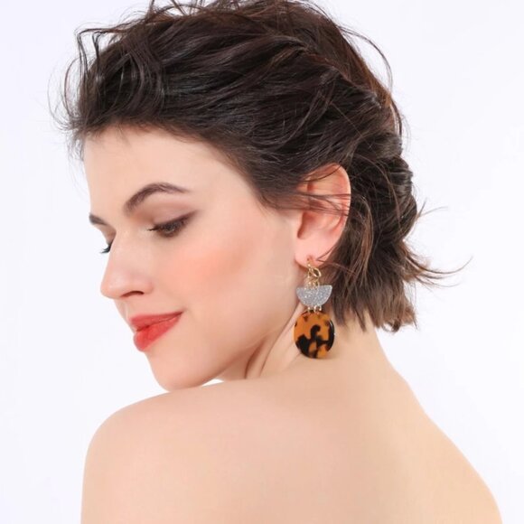 TORTOISE SHELL GEOMETRIC EARRINGS - Picture 7 of 7